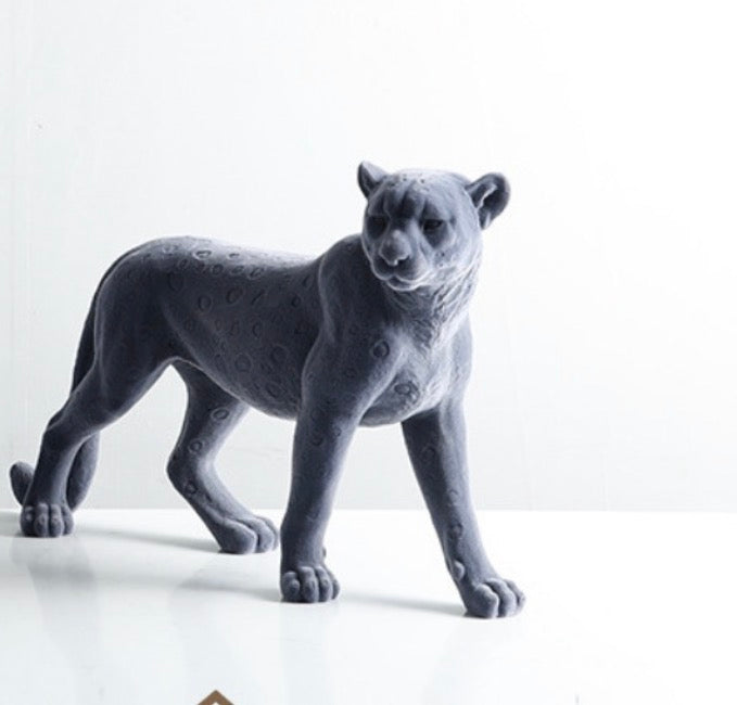 Leopard gray