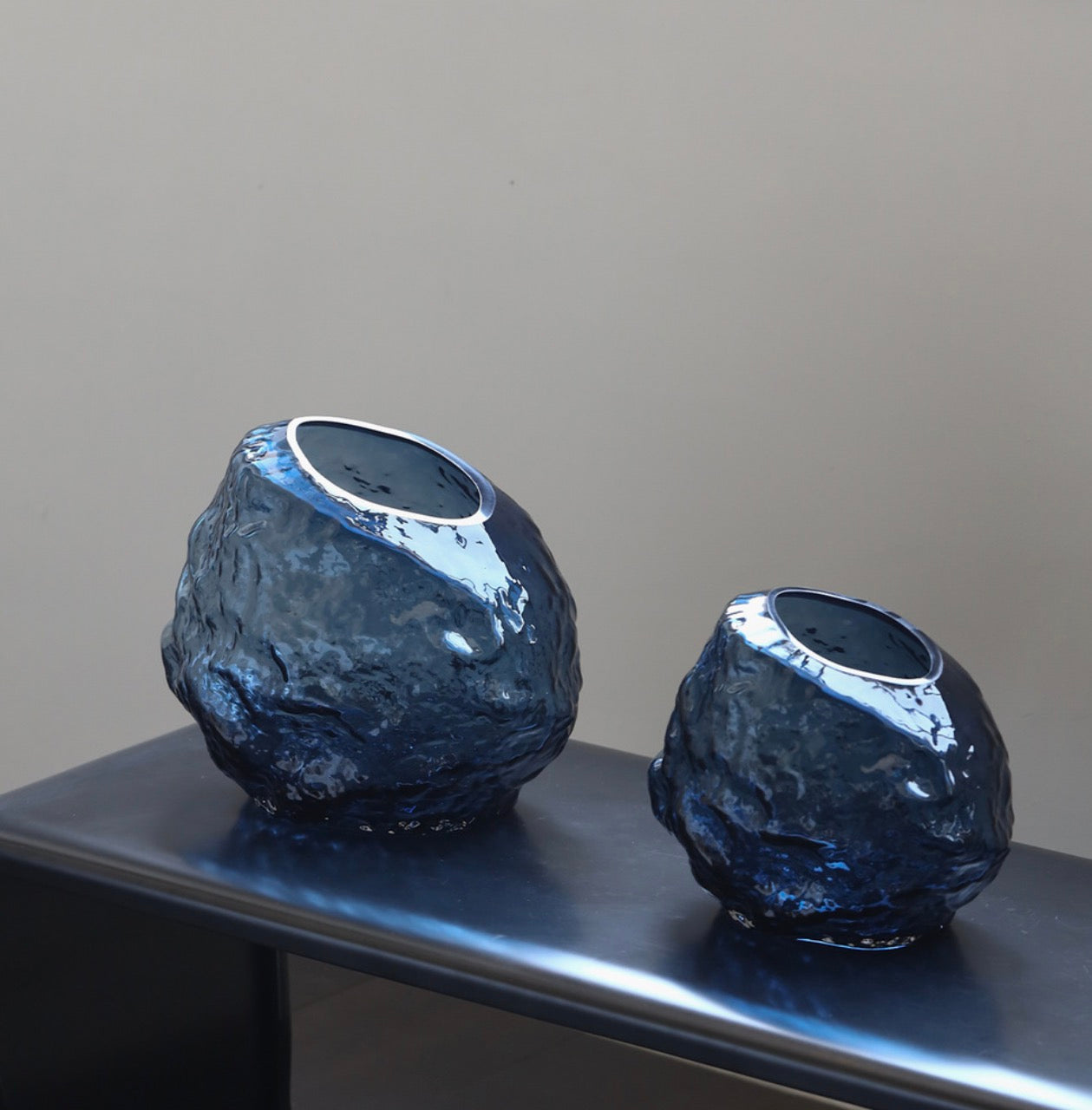 Rockey brown vases set of 2